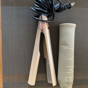 TYME curling iron - never used